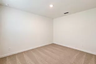 2242 Jennio Dr, Haines City, FL 33844 - Photo 10