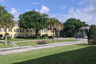 2019 Dixie Belle Dr, Orlando, FL 32812 - Photo 4
