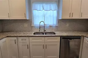 2617 Pine Tree Dr, Edgewater, FL 32141 - Photo 8