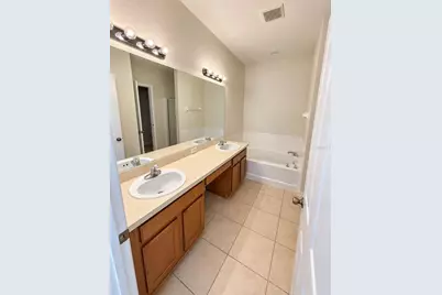 2113 Winterset Drive, Lakeland, FL 33813 - Photo 8