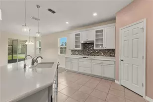8091 Bowery Dr, Winter Garden, FL 34787 - Photo 12
