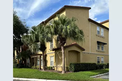 5124 Conroy Road #18, Orlando, FL 32811 - Photo 2