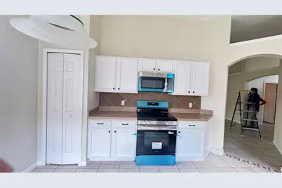 185 Thornbury Drive, Kissimmee, FL 34744 - Photo 6