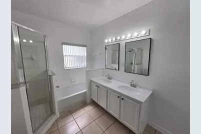 702 Sonja Circle, Davenport, FL 33897 - Photo 14