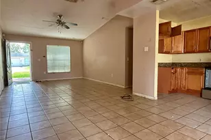 303 Cortez Ct, Kissimmee, FL 34758 - Photo 4