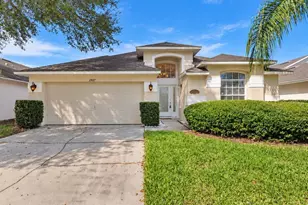 2927 Blooming Alamanda Loop, Kissimmee, FL 34747 - Photo 2