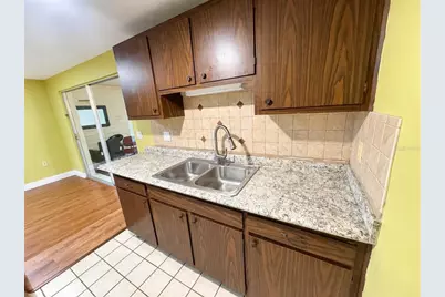 3022 Venice Way, Lakeland, FL 33803 - Photo 10