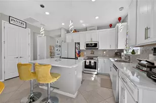 2706 Summer Retreat Ln, Kissimmee, FL 34744 - Photo 8