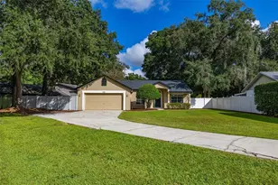 7918 Lakeside Woods Dr, Orlando, FL 32810 - Photo 1