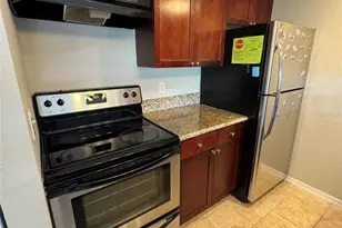 5152 Conroy Rd, Orlando, FL 32811 - Photo 12