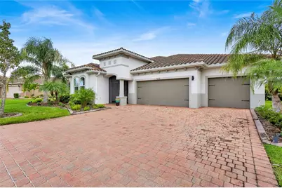 575 San Raphael Street, Poinciana, FL 34759 - Photo 2