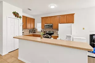 13738 Eden Isle Blvd, Windermere, FL 34786 - Photo 2