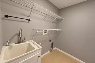 895 Hacienda Cir, Kissimmee, FL 34741 - Photo 10