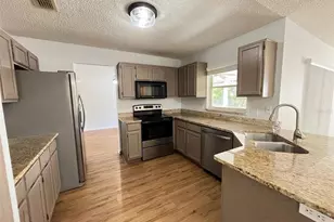 1098 W Seagate Dr, Deltona, FL 32725 - Photo 22
