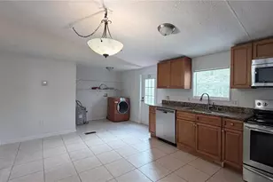 821 Navajo Dr, Saint Cloud, FL 34771 - Photo 10