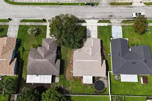 1911 Barco Ct, Saint Cloud, FL 34769 - Photo 8