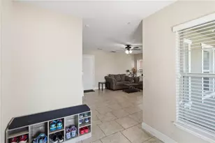 10546 Green Ivy Ln, Orlando, FL 32832 - Photo 8