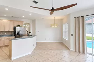 321 Corvina Dr, Davenport, FL 33897 - Photo 2