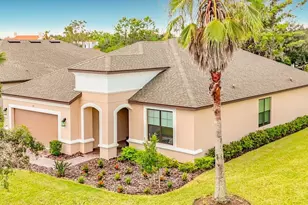 195 Casavista Dr, Kissimmee, FL 34759 - Photo 1