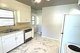 105 Hill Cir, Lake Wales, FL 33859 - Photo 4