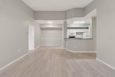 5572 Metrowest Boulevard #304, Orlando, FL 32811 - Photo 12