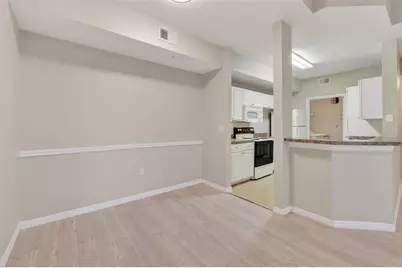 5572 Metrowest Boulevard #304, Orlando, FL 32811 - Photo 18