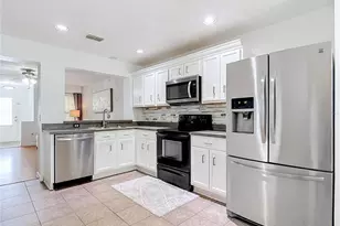 3115 Seaview Castle Dr, Kissimmee, FL 34746 - Photo 14