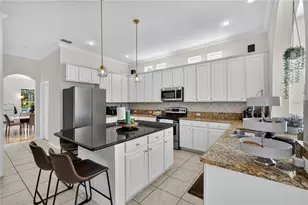 902 Waterside Dr, Celebration, FL 34747 - Photo 10