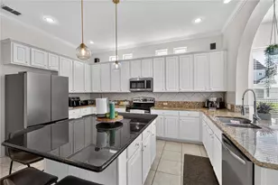 902 Waterside Dr, Celebration, FL 34747 - Photo 12