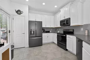 1359 Shinnecock Hills Dr, Davenport, FL 33896 - Photo 14
