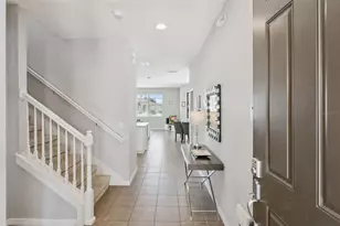 2566 Rosemont Cir, Davenport, FL 33837 - Photo 4