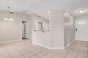 526 Finch Ct, Poinciana, FL 34759 - Photo 2