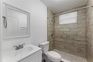 825 Booker Ave, Sebring, FL 33870 - Photo 14