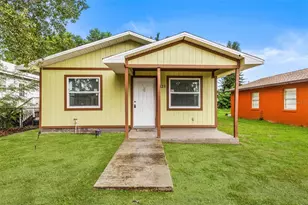 825 Booker Ave, Sebring, FL 33870 - Photo 1