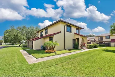 435 Hunter Circle, Kissimmee, FL 34758 - Photo 2