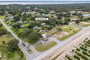 8812 Oakwood Dr, Lake Wales, FL 33898 - Photo 2