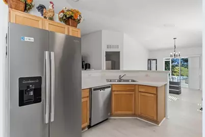 5551 Sycamore Canyon Drive, Kissimmee, FL 34758 - Photo 10