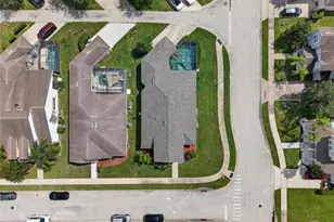 4978 Pall Mall St W, Kissimmee, FL 34758 - Photo 4