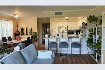 14037 Fairway Island Drive #218, Orlando, FL 32837 - Photo 2