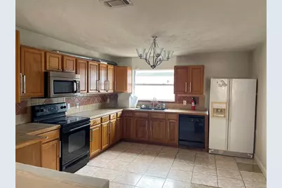 1112 Ocean Street, Kissimmee, FL 34744 - Photo 4