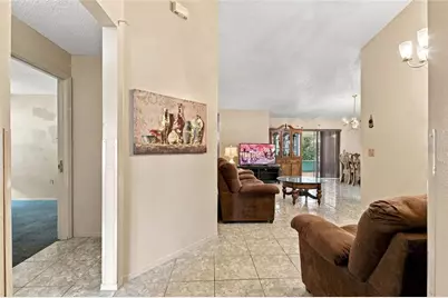 298 Indian Point Circle, Kissimmee, FL 34746 - Photo 6