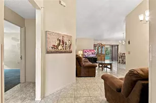 298 Indian Point Cir, Kissimmee, FL 34746 - Photo 6