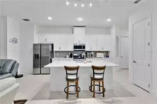 2327 Datura Loop, Saint Cloud, FL 34772 - Photo 4