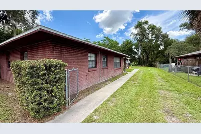 210 N Lone Oak Drive #1, Leesburg, FL 34748 - Photo 2