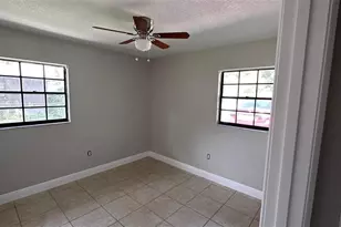210 N Lone Oak Dr, Leesburg, FL 34748 - Photo 8