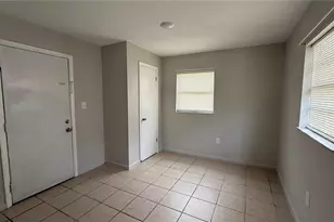207 Mill St, Wildwood, FL 34785 - Photo 8