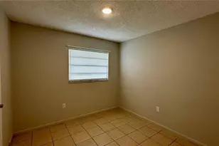 207 Mill St, Wildwood, FL 34785 - Photo 10