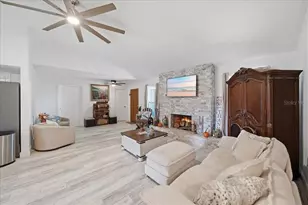 301 Columbus St, Sebastian, FL 32958 - Photo 4