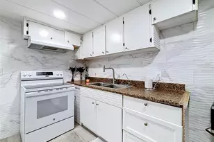 1726 Flint Dr, Auburndale, FL 33823 - Photo 4