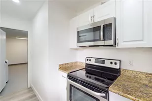 1131 SW London Ln, Port Saint Lucie, FL 34953 - Photo 22